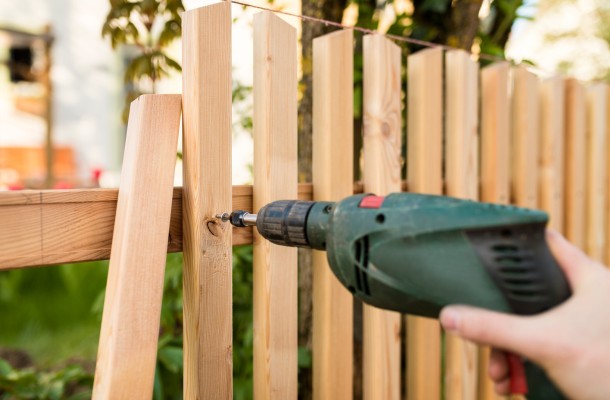 Specialized Fencing in Edison, New Jersey